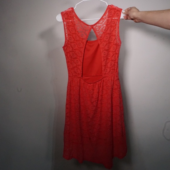 Open back, Keyhole High-Low Pink/Red Lace Dress - Picture 6 of 6